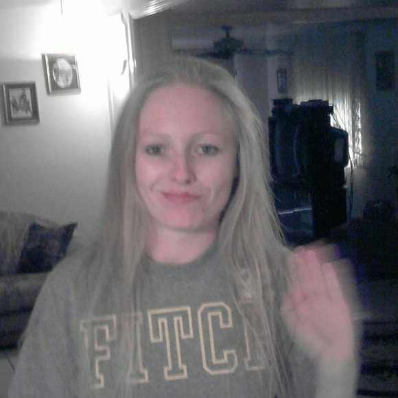 Meet your Posher, Gillian - Picture 1 of 1